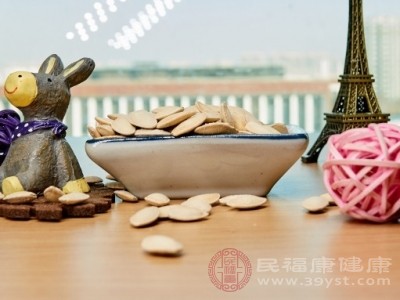 虽然南瓜子营养丰富,但热量较高 虽然南瓜子营养丰富,但热量较高