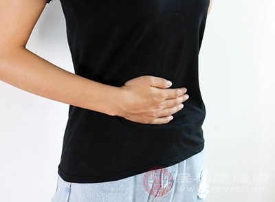 胃黏膜反复受到刺激,容易引发胃炎、胃溃疡等胃部疾病 胃黏膜反复受到刺激,容易引发胃炎、胃溃疡等胃部疾病