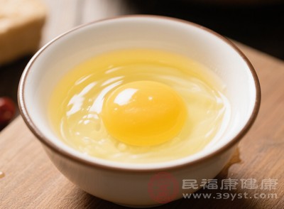 吃错鸡蛋加重感冒 一文揭秘感冒与鸡蛋的“爱恨情仇”