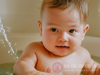 如脸部、手部、肘部、膝盖、脚部 如脸部、手部、肘部、膝盖、脚部