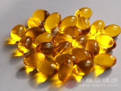 对于有慢性肝病、胆囊疾病的患者，由于其脂肪消化能力减弱，也可能影响鱼肝油的吸收