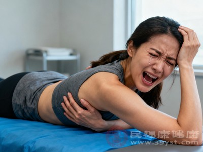 开背疼痛不是“堵” 分清正常与异常疼 放松不踩坑