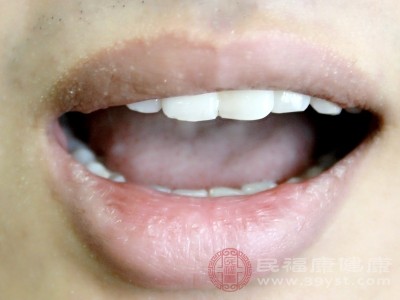 龋齿，也就是我们常说的蛀牙，是导致牙齿咬合痛的常见原因之一