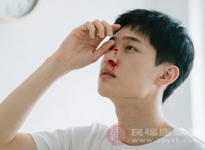 鼻子總漏水 揭秘頻繁流鼻血的幕后黑手