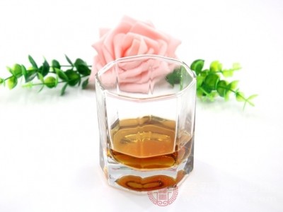 黄酒竟藏着这么多秘密 它的功效与作用远超你想象