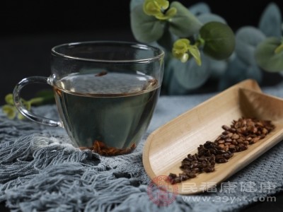 不宜长期大量饮用决明子枸杞菊花茶