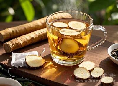 牛蒡茶虽然有一定辅助减肥的作用,但它绝不能替代健康的饮食和运动 牛蒡茶虽然有一定辅助减肥的作用,但它绝不能替代健康的饮食和运动
