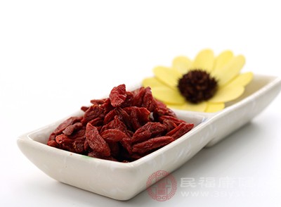 枸杞泡水“黃金用量”大公開 喝對才養(yǎng)生