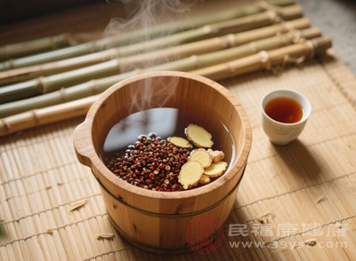 花椒具有强烈的刺激性味道 花椒具有强烈的刺激性味道