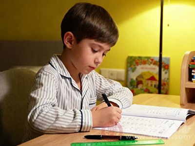 孩子注意力不在线 超实用妙招 帮娃秒变“专注小达人”