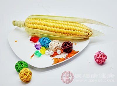 虽然玉米营养丰富，但对于某些特殊疾病人群，食用时确实需要注意