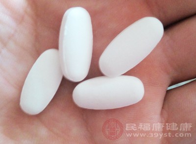 某些药物在使用过程中可能会引起肚子胀气、放屁等胃肠道不良反应