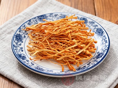 虫草花中的腺苷能促进血液循环,加快氧气和营养物质输送到身体各部位 虫草花中的腺苷能促进血液循环,加快氧气和营养物质输送到身体各部位