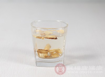 孕妇和哺乳期女性的身体较为特殊,饮用黄芪党参泡水前应咨询医生意见 孕妇和哺乳期女性的身体较为特殊,饮用黄芪党参泡水前应咨询医生意见