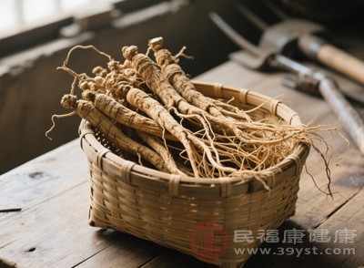 常见的健脾益胃中药有党参、白术、茯苓、山药等