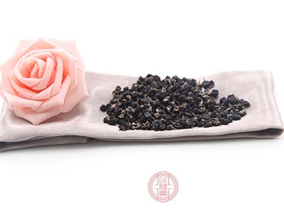 喝黑枸杞的女人赢在哪 看完这6大好处就懂了