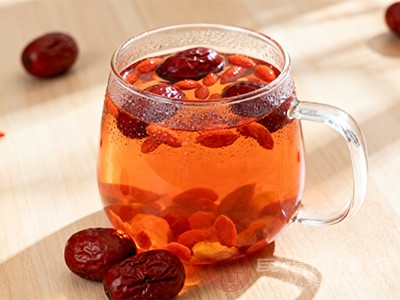 水温是影响枸杞大枣泡水效果的关键因素之一