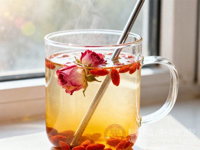 二者搭配，能有效调理气血，改善女性气血亏虚的状态