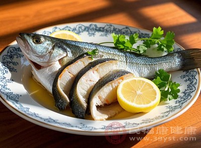 放化療期間，身體組織受損，更需要充足的蛋白質(zhì)來(lái)“修補(bǔ)”