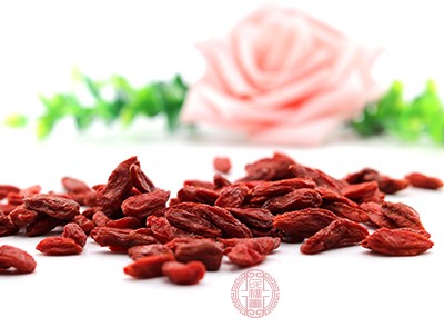 红枸杞是一种历史悠久的传统滋补食材