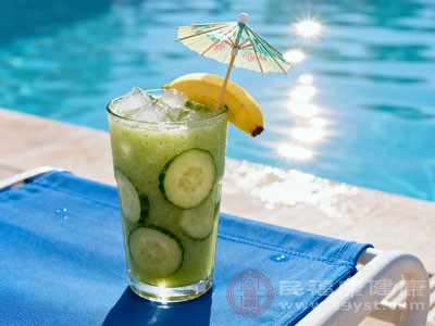 黄瓜香蕉汁中含有一定糖分 黄瓜香蕉汁中含有一定糖分