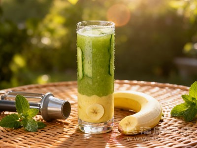 单纯依靠黄瓜加香蕉榨汁减肥 单纯依靠黄瓜加香蕉榨汁减肥