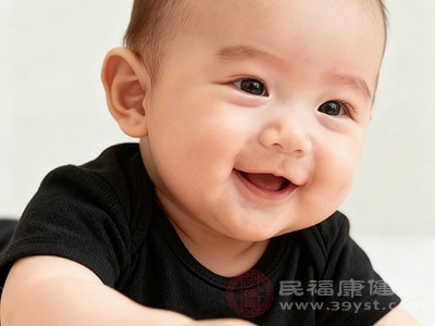 7個月寶寶輔食大賞：營養(yǎng)美味寶寶愛