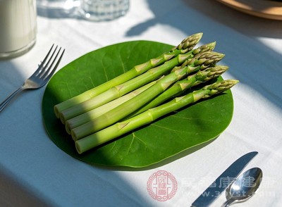 芦笋中含有较多的草酸