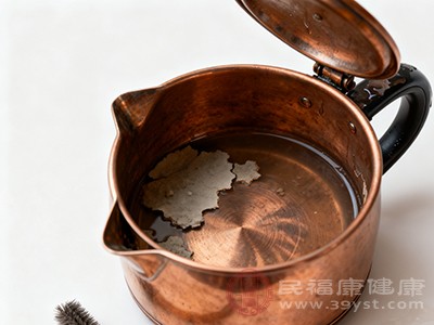 在正常喝含有水垢的水的情况下,水垢对人体基本无害 在正常喝含有水垢的水的情况下,水垢对人体基本无害