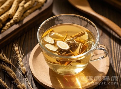 黄芪当归水不是万能养生饮 这些禁忌不注意 小心越喝越伤身