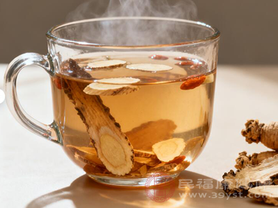 饮用黄芪当归水前必须咨询医生