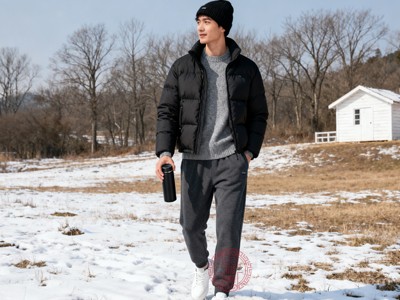 南方冬季氣溫多在0-15℃，以濕冷為主，無(wú)集中供暖，穿搭需注重“靈活疊穿+防風(fēng)防潮”