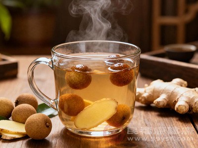 桂圆姜茶不仅能温暖身体，还能改善女性手脚冰凉的问题