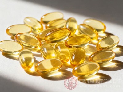 要在医生或营养师的指导下确定合适的补充剂量