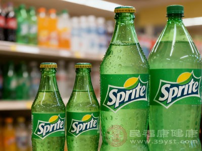 雪碧中含有咖啡因等成分 雪碧中含有咖啡因等成分