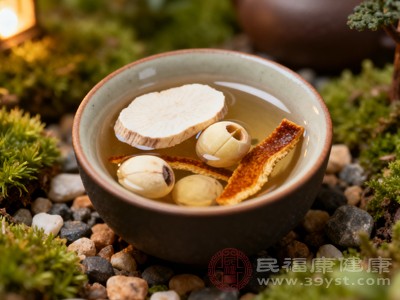 健脾润燥茶：山药莲子陈皮茶