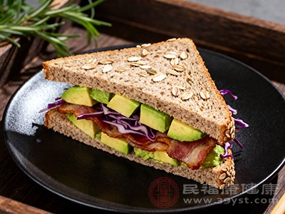 牛油果三明治
