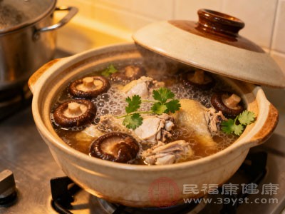 香菇提前用温水泡发 香菇提前用温水泡发