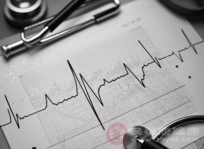 详细告知医生疼痛的具体位置、性质、持续时间、诱发因素及伴随症状,以便医生通过心电图、胸片、胃镜等检查明确病因,避免因自行判断延误病情 详细告知医生疼痛的具体位置、性质、持续时间、诱发因素及伴随症状,以便医生通过心电图、胸片、胃镜等检查明确病因,避免因自行判断延误病情