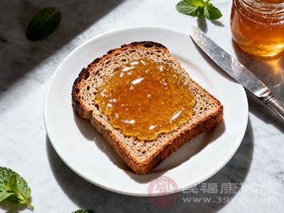 蜂蜜抹面包:懒人早餐的救星 蜂蜜抹面包:懒人早餐的救星