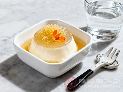 蜂蜜酸奶冻:夏日解暑神器 蜂蜜酸奶冻:夏日解暑神器