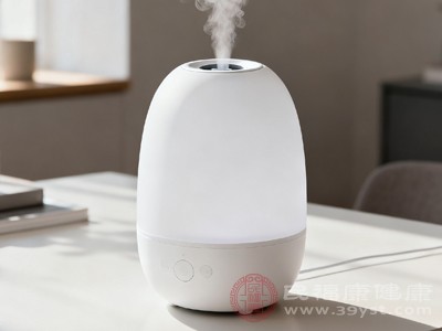 控制湿度范围,使用带湿度计的加湿器,将室内湿度维持在30%-50%,避免过高或过低 控制湿度范围,使用带湿度计的加湿器,将室内湿度维持在30%-50%,避免过高或过低