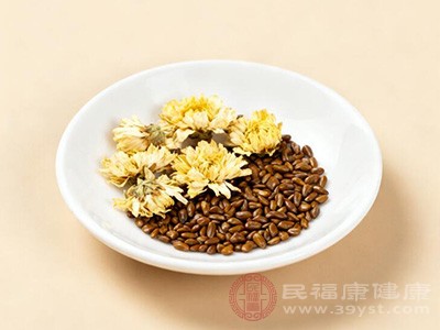 菊花和决明子都属于寒性药材,具有较强的清热降火功效 菊花和决明子都属于寒性药材,具有较强的清热降火功效