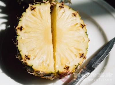 菠萝蛋白酶在酸性环境下活性增强 菠萝蛋白酶在酸性环境下活性增强