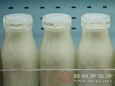 饮用脱脂牛奶 饮用脱脂牛奶