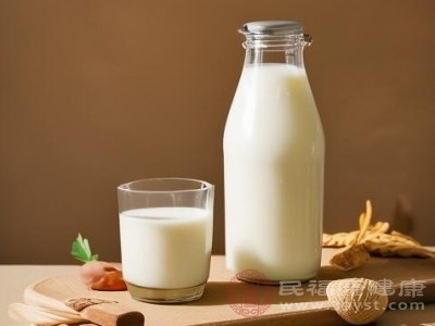 脱脂牛奶竟是隐形长胖刺客