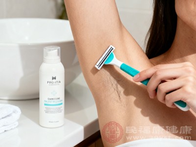 脱腋毛会引发毛囊炎 真实副作用大盘点 想脱毛的姐妹先看这篇避坑