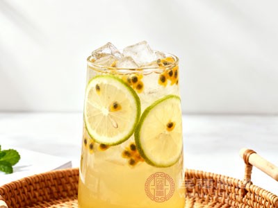 百香果檸檬蜂蜜水好喝 但這些坑別踩 百香果檸檬蜂蜜水好喝 但這些坑別踩