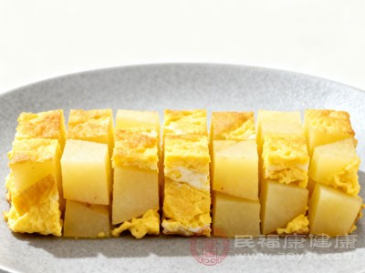 食用土豆炒鸡蛋后可能更容易出现不适 食用土豆炒鸡蛋后可能更容易出现不适