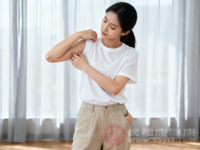 按摩是疏通腋下淋巴的常用方法